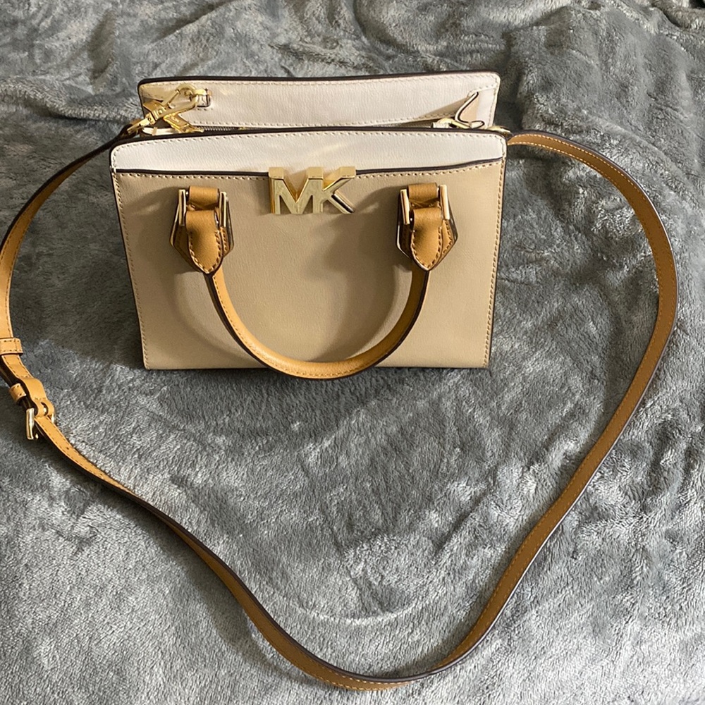 Michael Kors cross body bag